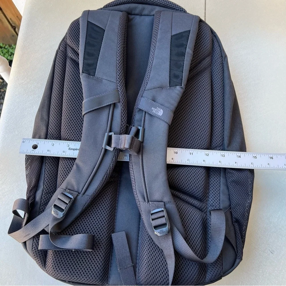The North Face Groundwork 29L Laptop Sleeve Backpack Black W/ Company Logo CLEAN
